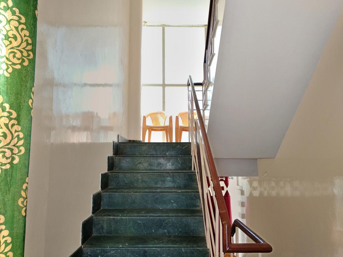Hotel Oyo 10476 Near Forum Mall Bangalore