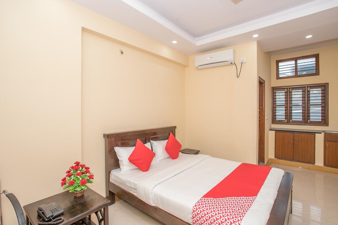 Oyo 12261 Victorian Comforts Bangalore
