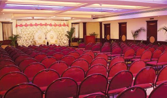 Nandhini - Minerva Circle Hotel 2*