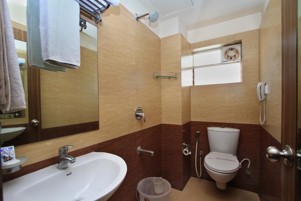 Hotel La Sara Comforts Bangalore