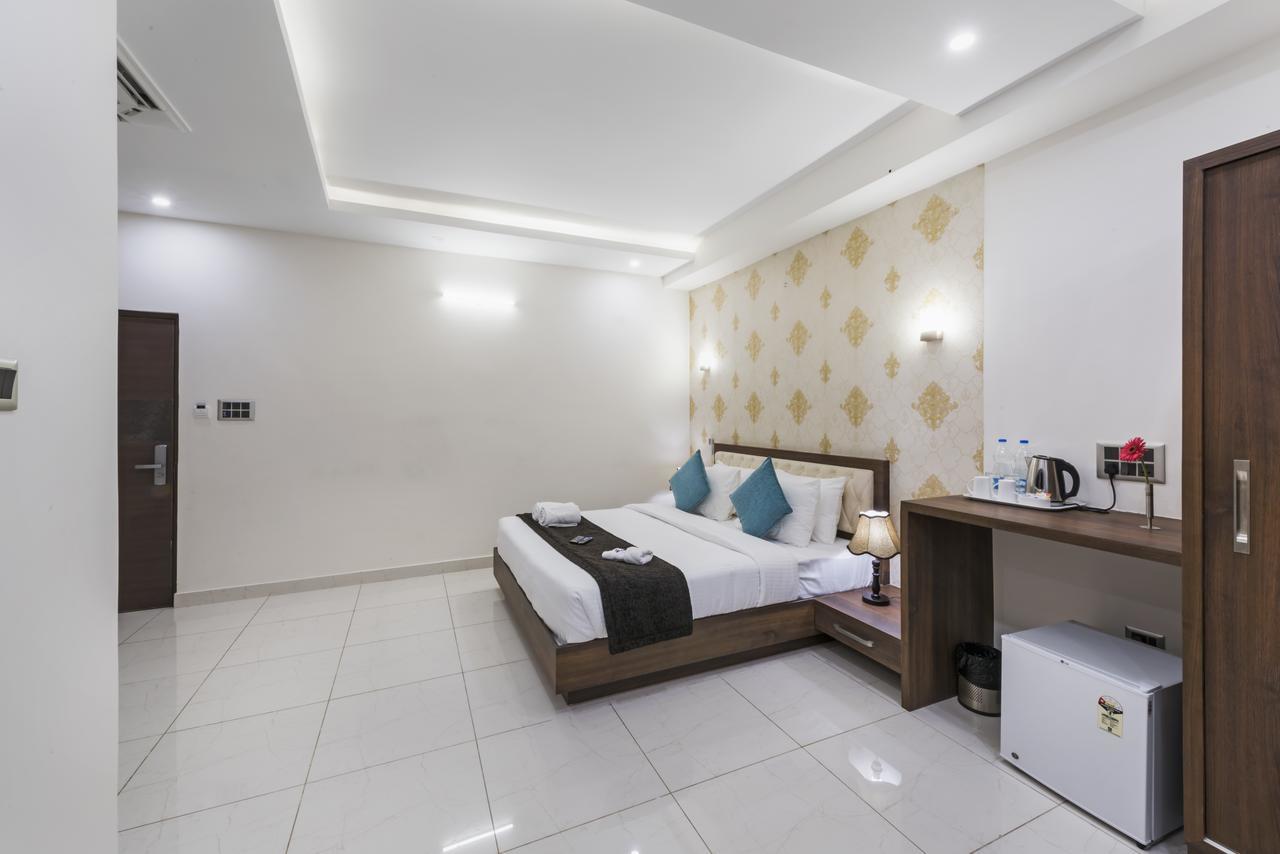 Hotel T S Royal Grand Hotel-bommasandra -hosur Road