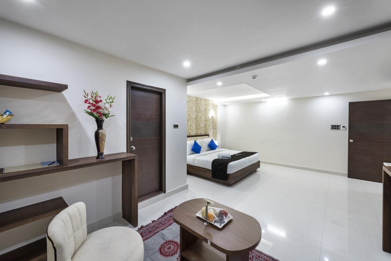 T S Royal Grand Hotel-bommasandra -hosur Road