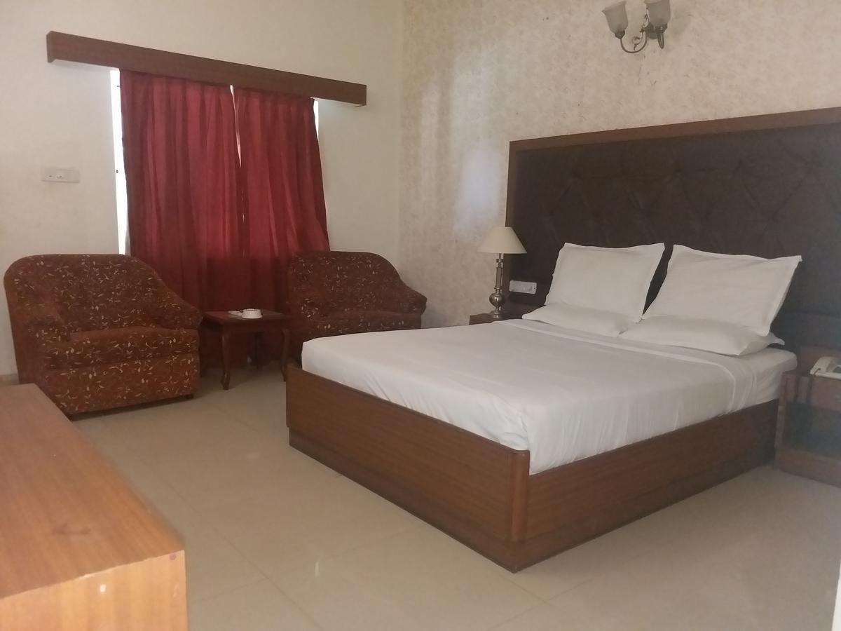 Jayamahal Palace Hotel