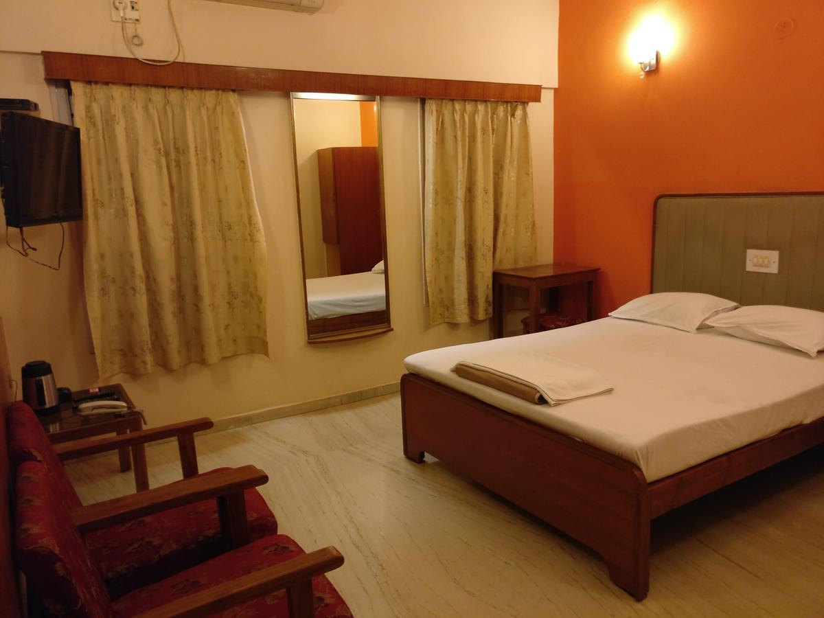 Sri Lakshmi Comforts * Bangalore