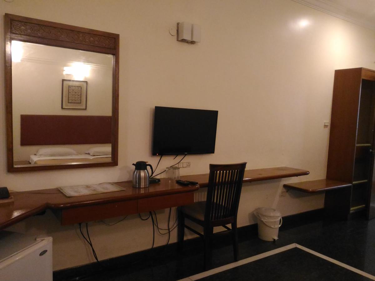 Hotel Woody's Bangalore