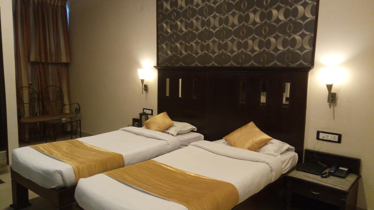The Club Hotel 3*