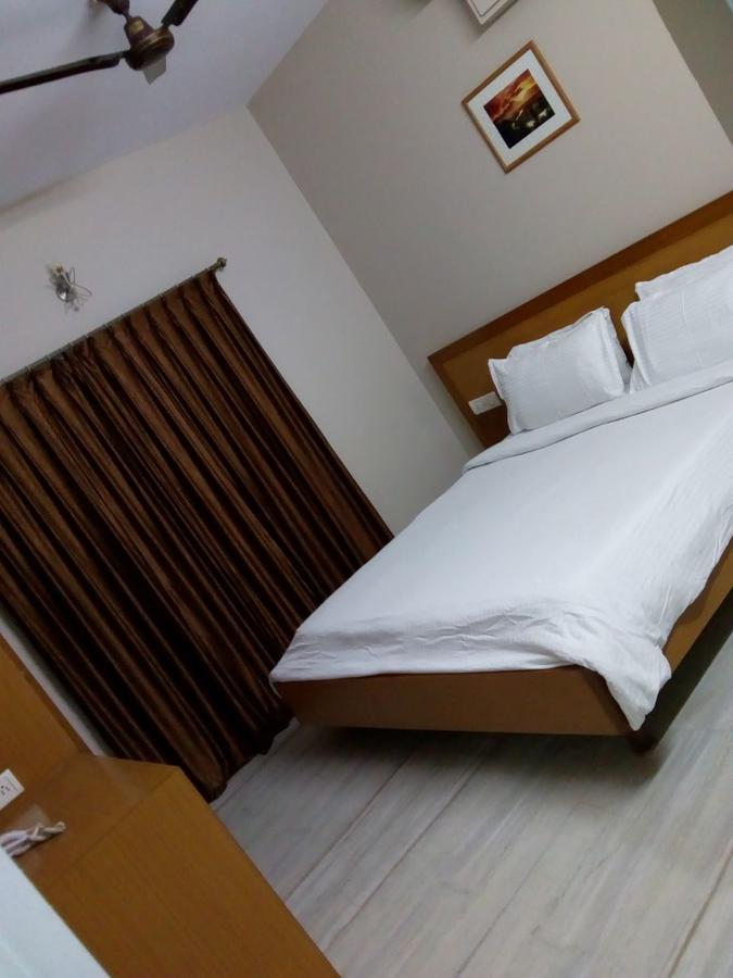 Hotel Om Residency Bangalore