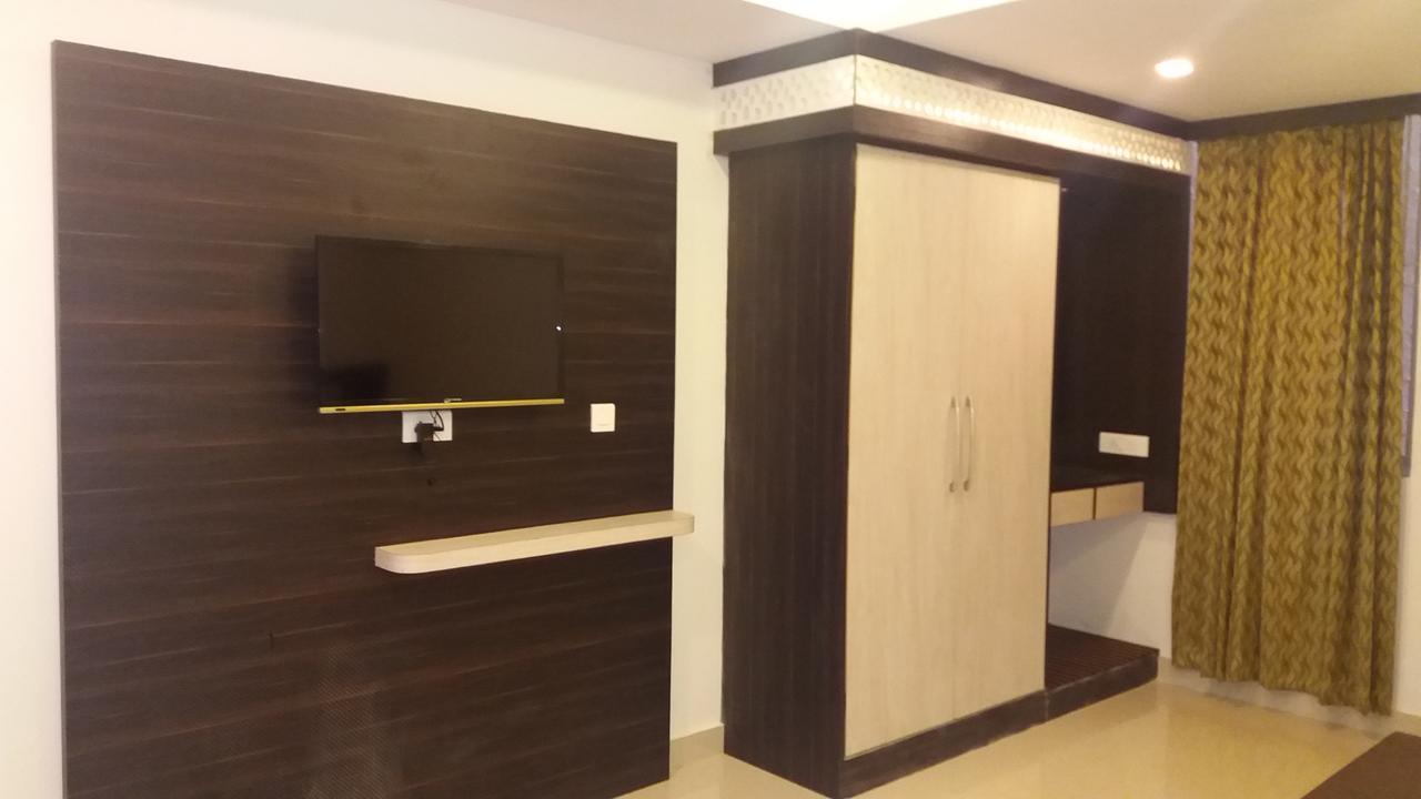 Hotel Corporate Park 3*
