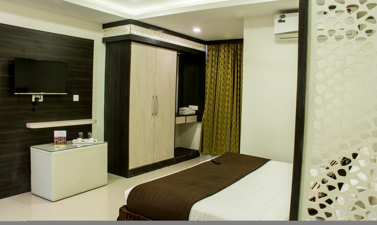 Corporate Park Hotel 3*