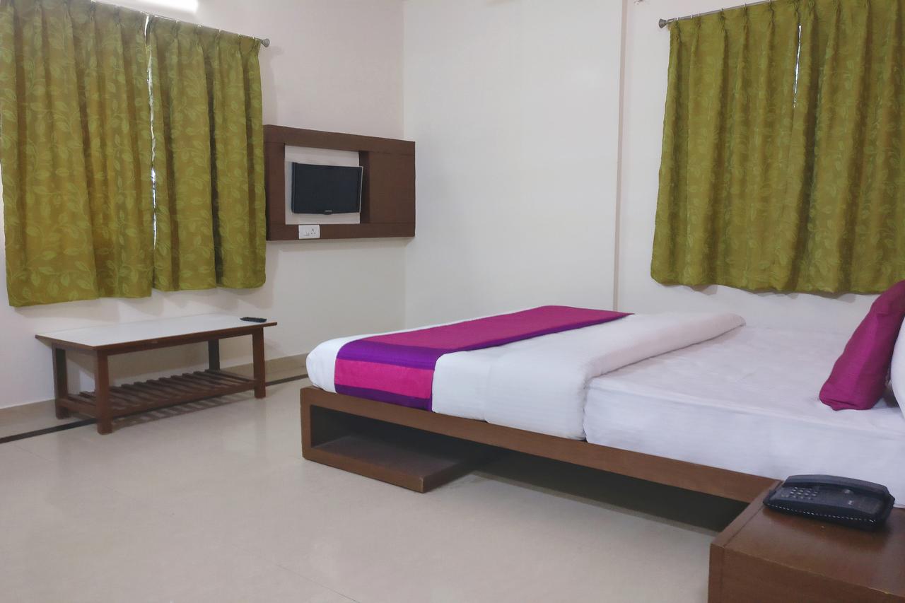 Hotel Capital O 9151 Sri Sai Comforts Jayanagar Bangalore