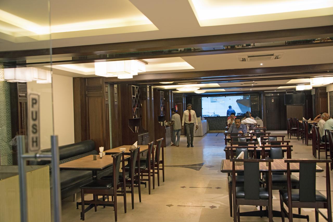 Hotel Maurya 3*