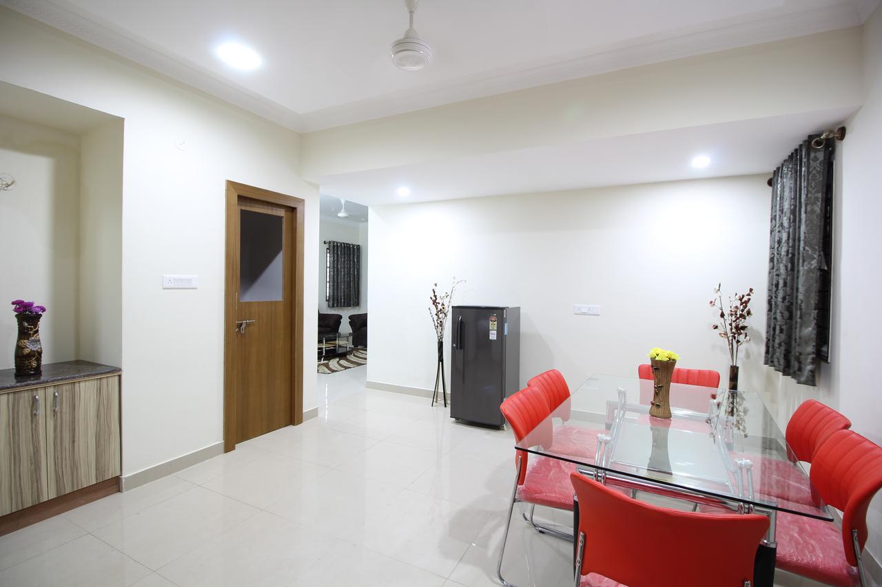 Hotel White Feather 3*