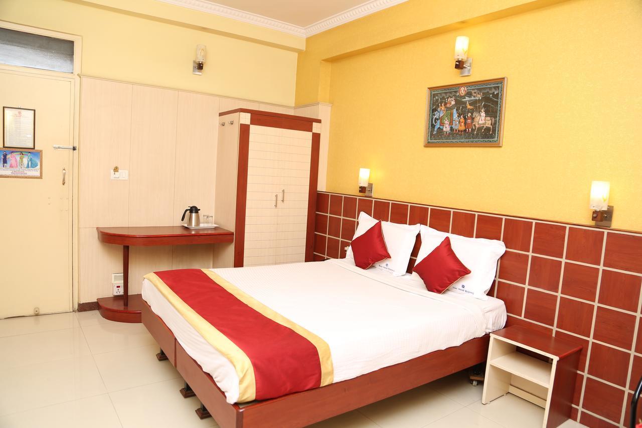 Anand Regency Hotel 2*