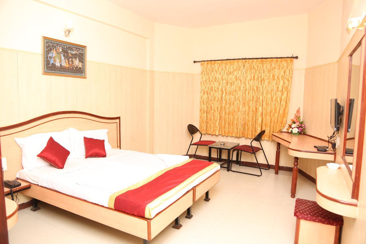 Hotel Anand Regency
