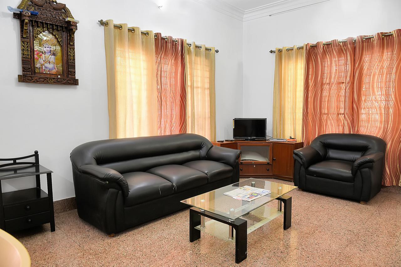Oyo 9768 Gokul Harmony Hotel