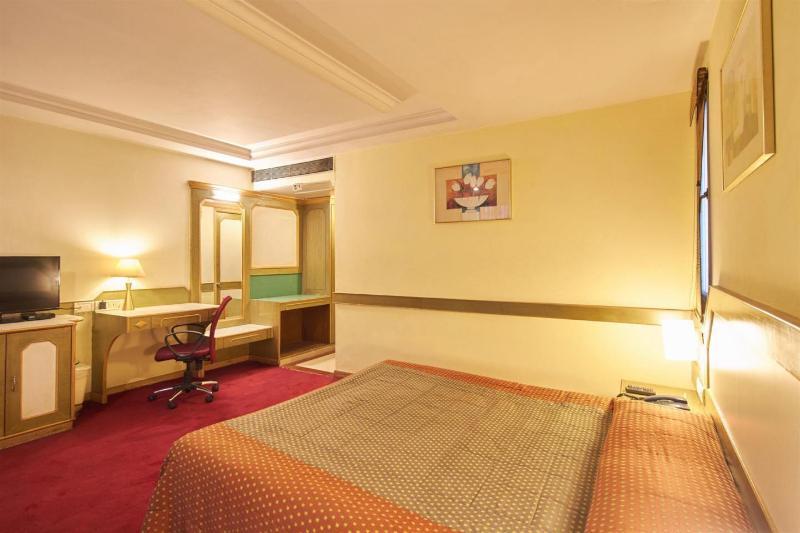 Hotel Nandhini - St. Marks Road 2*
