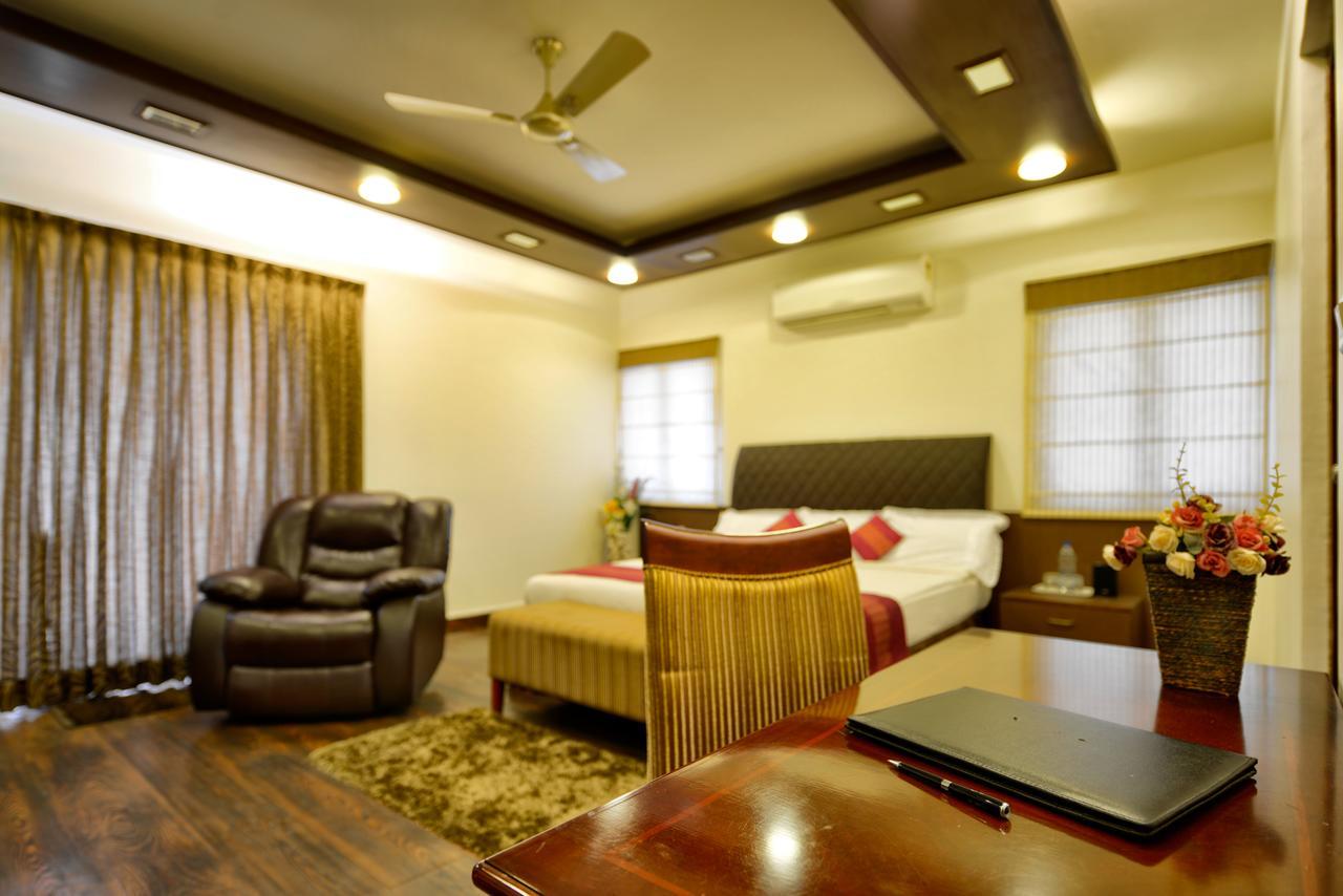 Pleasant Boulevard Mg Road Guest house