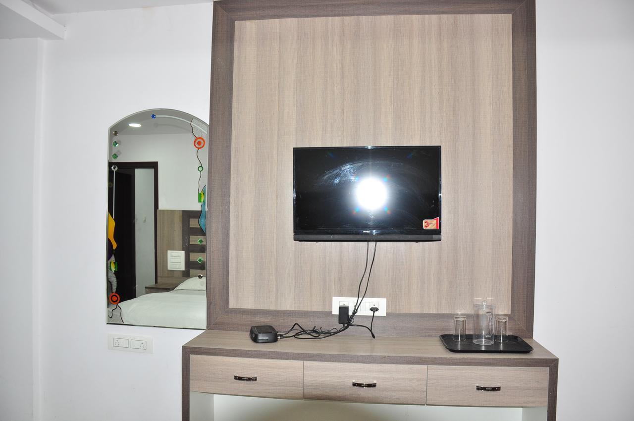 Hotel I Park Residency