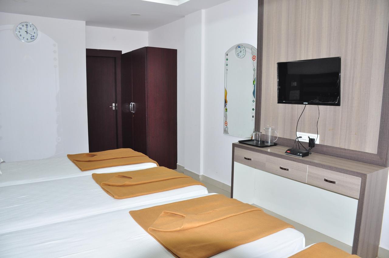 Hotel I Park Residency