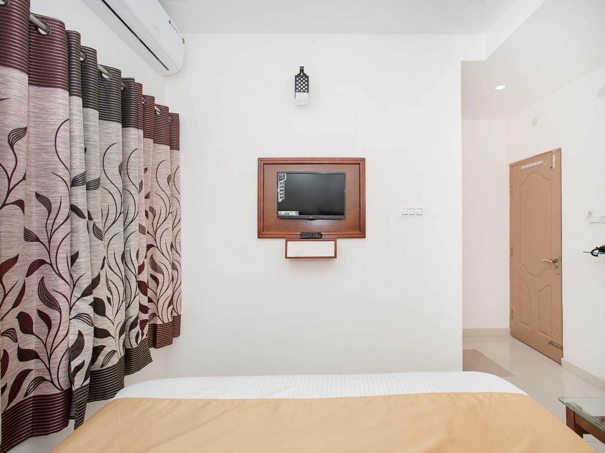 Hotel Oyo 11097 Grand Arabian