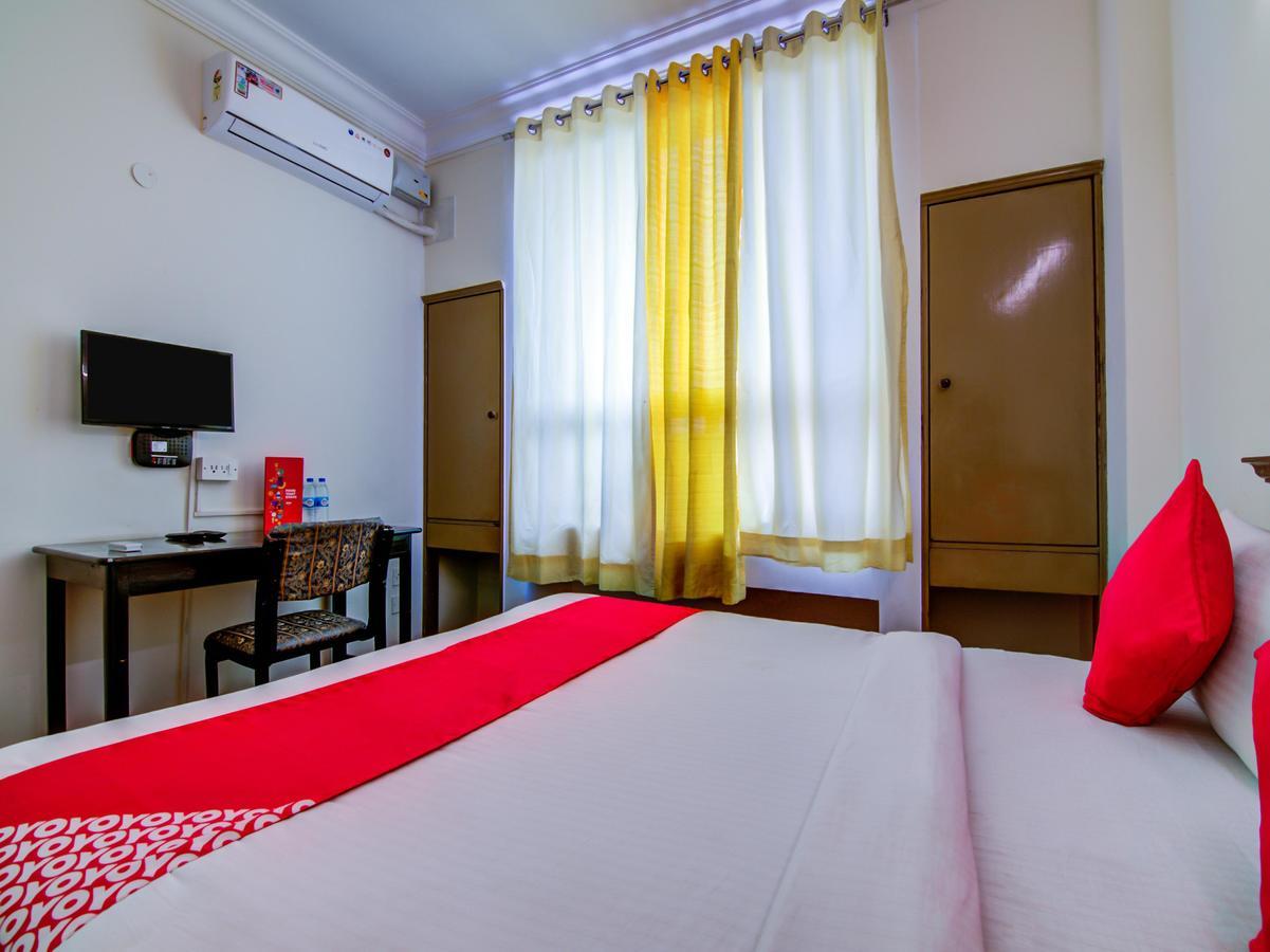 Golden Gates Hotel