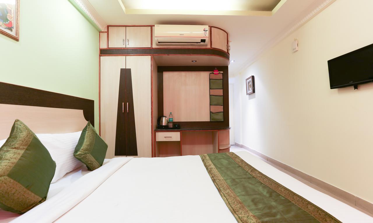 Treebo Trip Grand Regency 3*