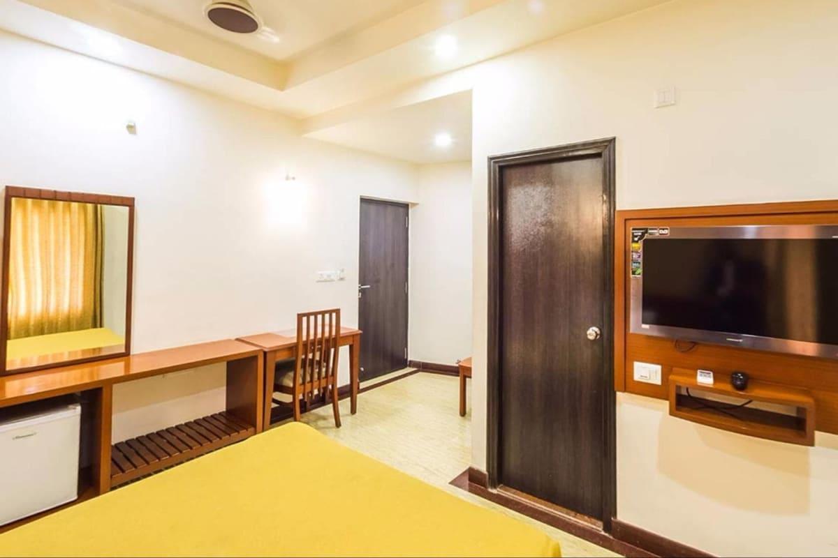 Magic Hotel