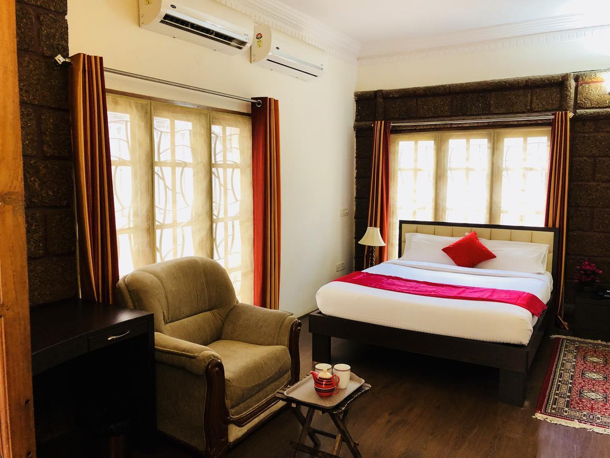 Redstone And Guest house 3*