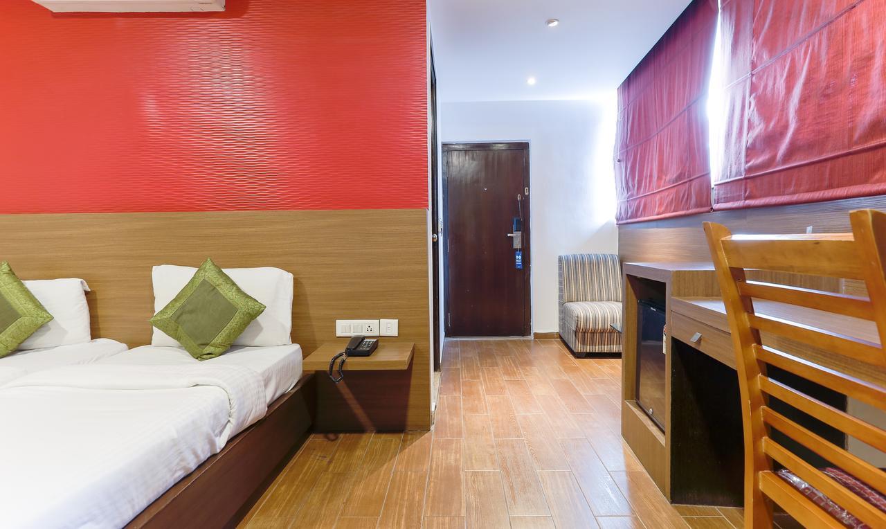 Hotel Treebo Trend Edge St Marks Road 3*