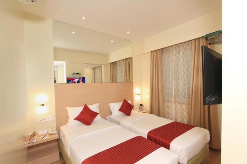 Hotel La Sara Hometel Bangalore