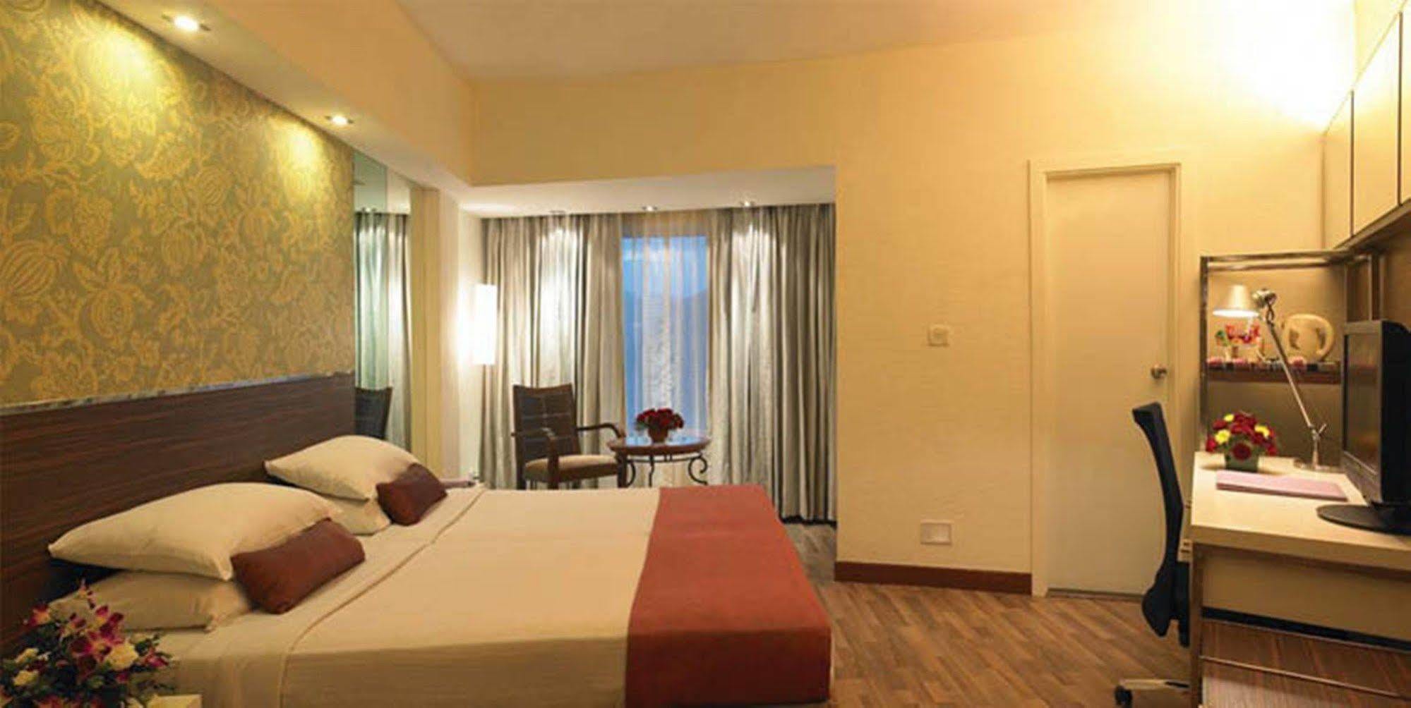 Hotel Regenta Place Bangalore, Cunningham Road Bangalore