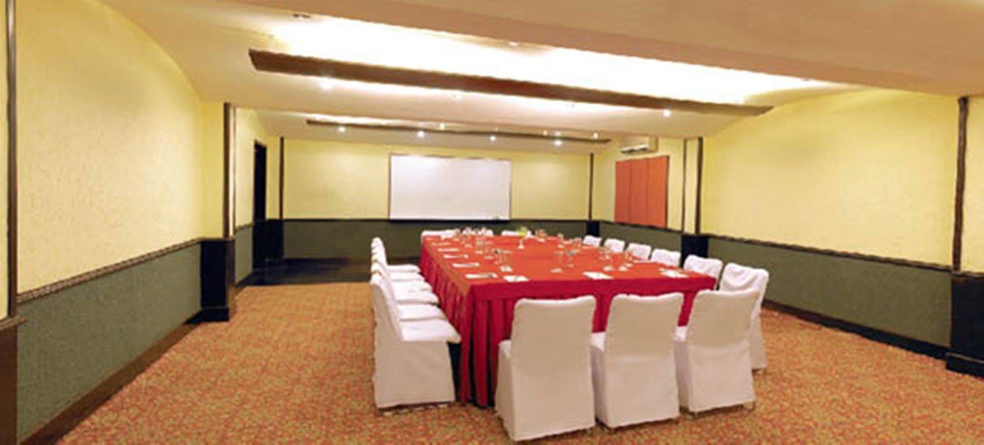 Regenta Place Bangalore, Cunningham Road