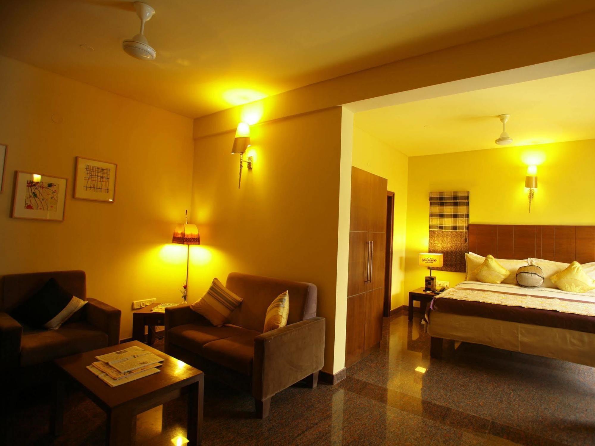 Justa Indiranagar Aparthotel 4*