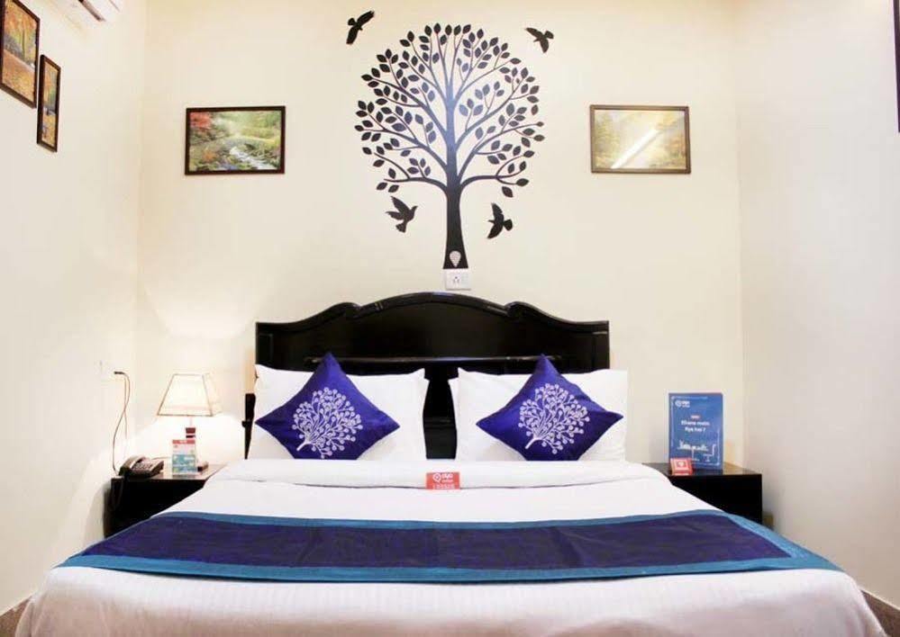 Itsy By Treebo - Palm Emirates Hotel Bangalore