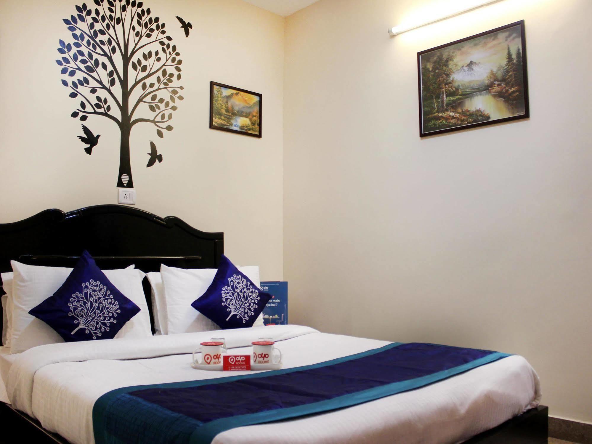 Itsy By Treebo - Palm Emirates Hotel 3*