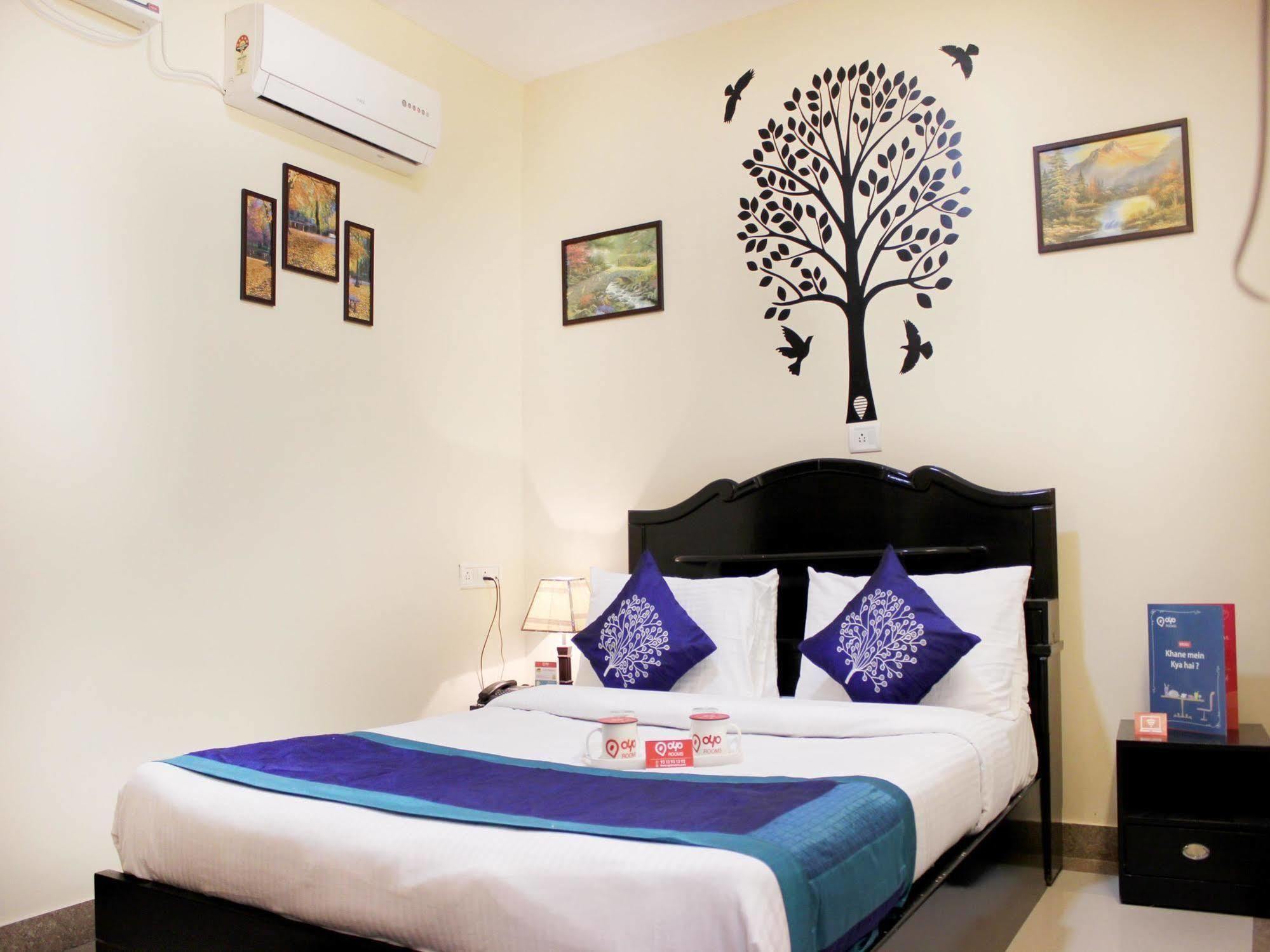Hotel Itsy By Treebo - Palm Emirates Bangalore
