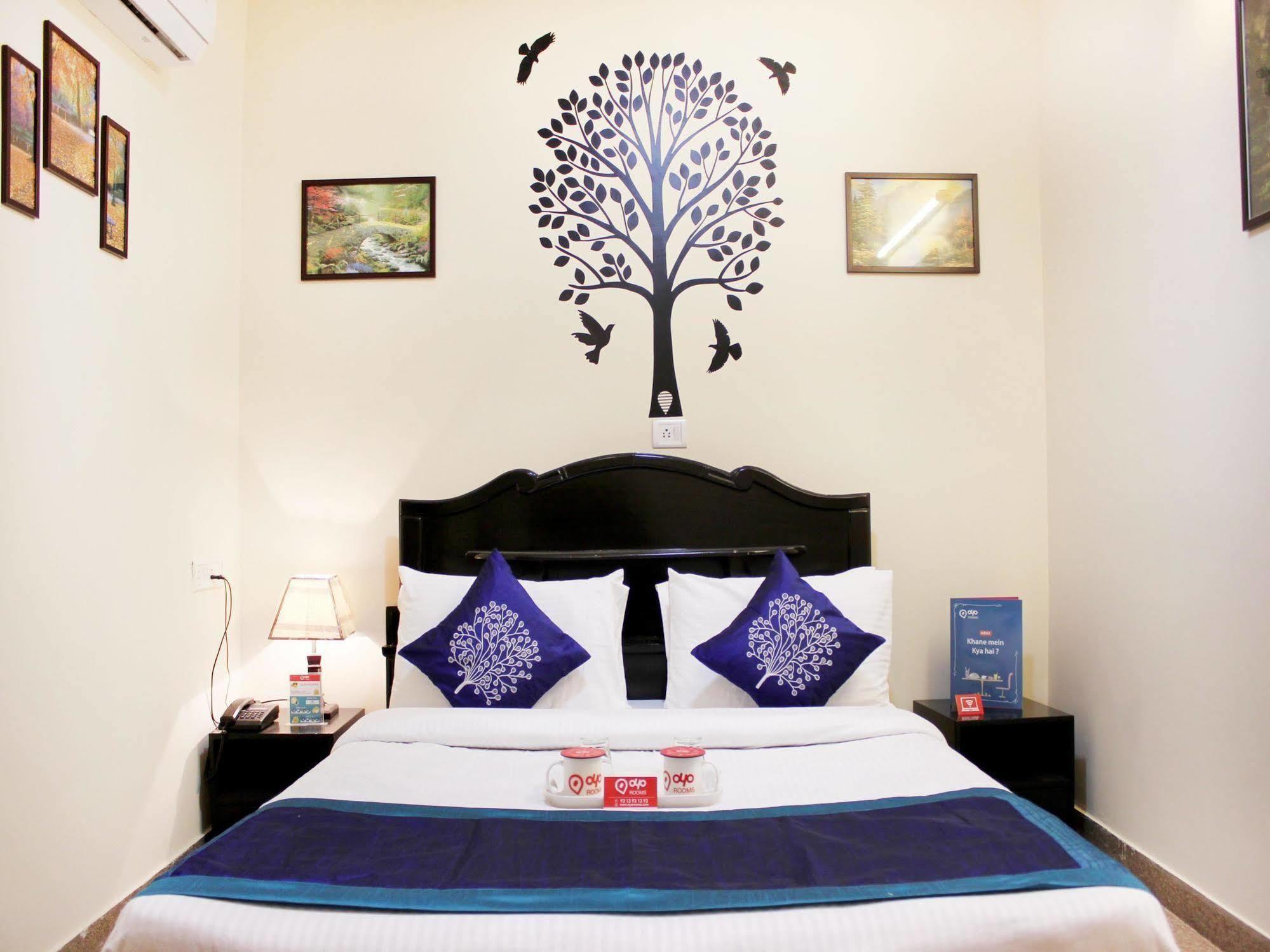 Hotel Itsy By Treebo - Palm Emirates Bangalore