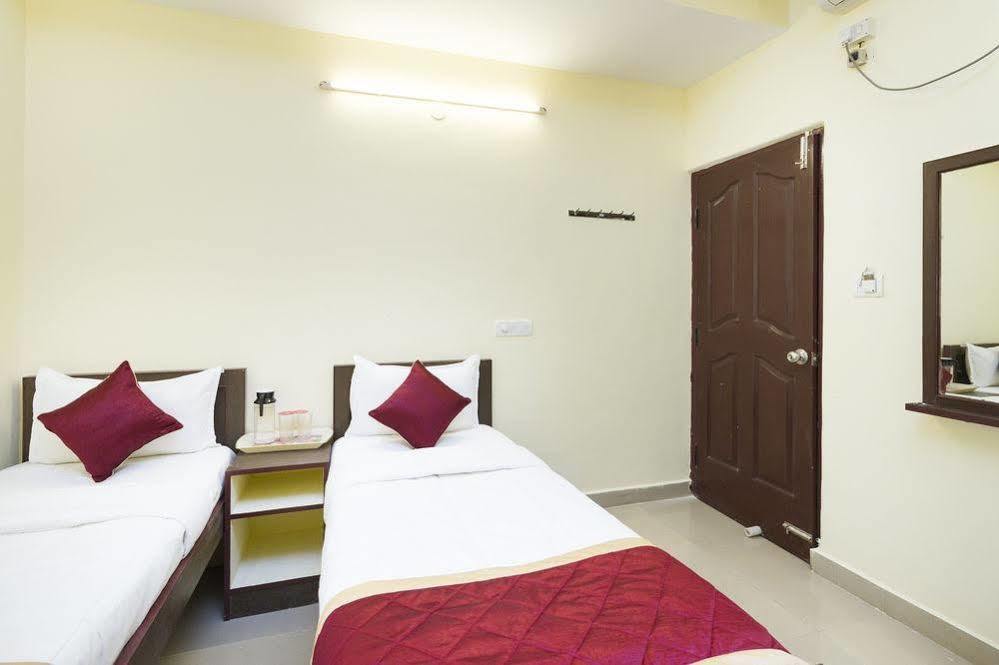 Oyo Yeshwanthpur Hotel Bangalore