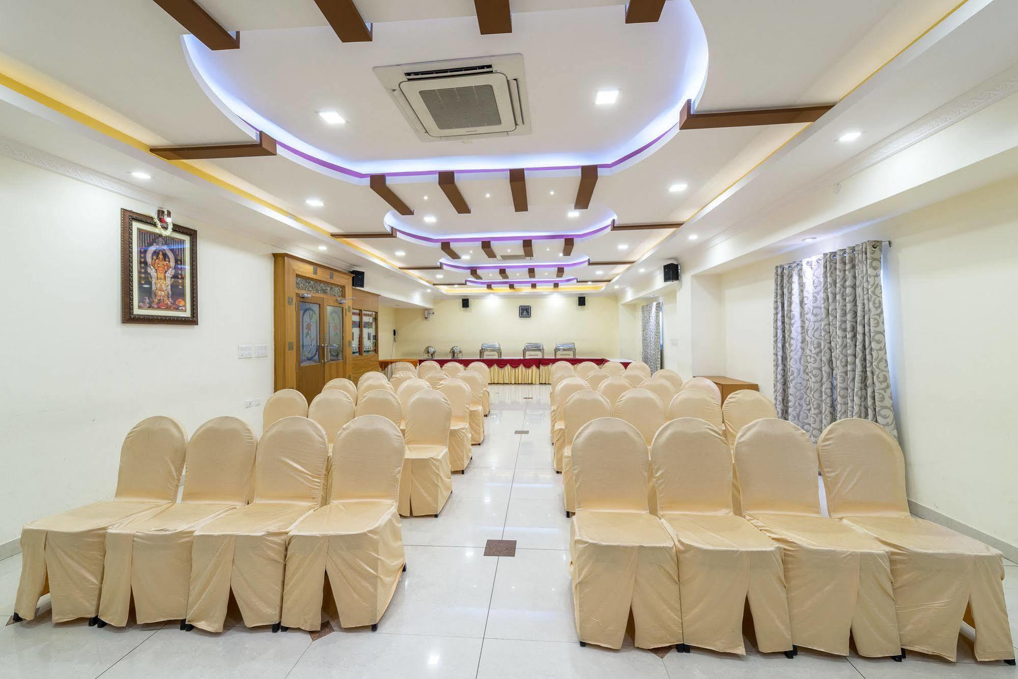 Treebo Akshaya Lalbagh Hotel