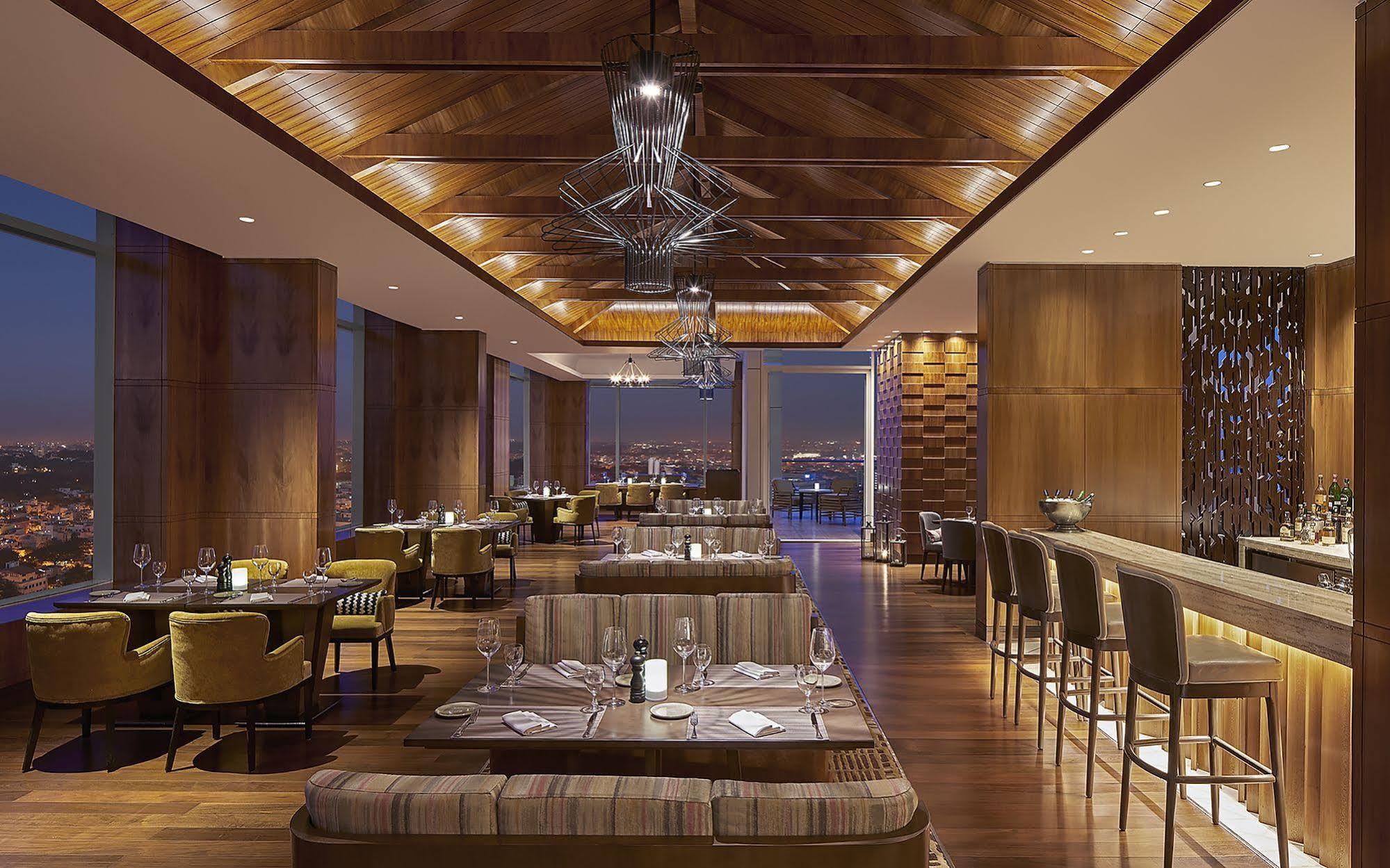 Shangri-la Hotel