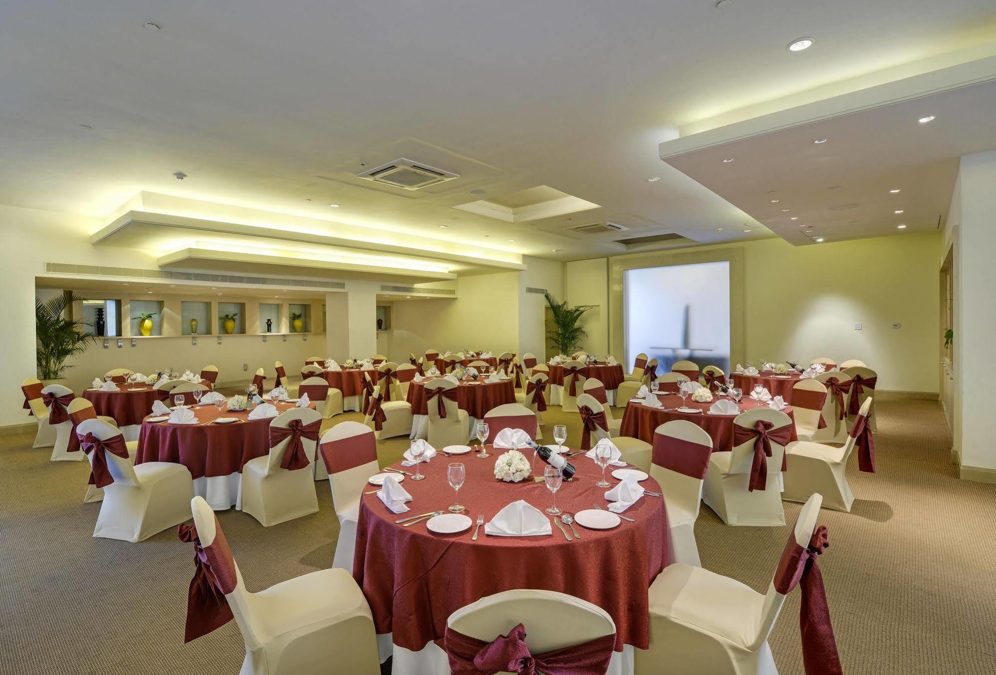 Radisson Blu Outer Ring Road Hotel
