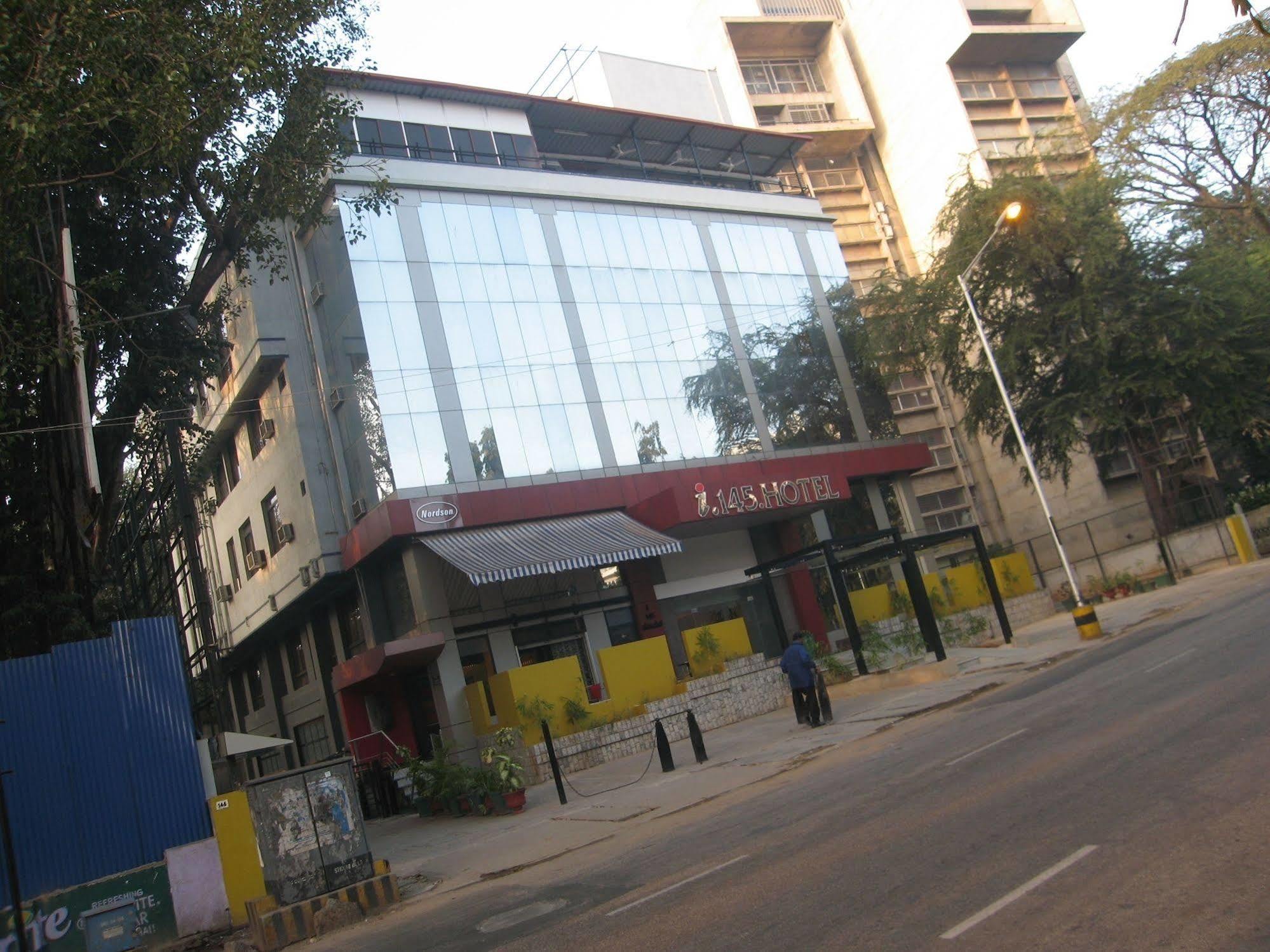 Istay Infantry Road Hotel
