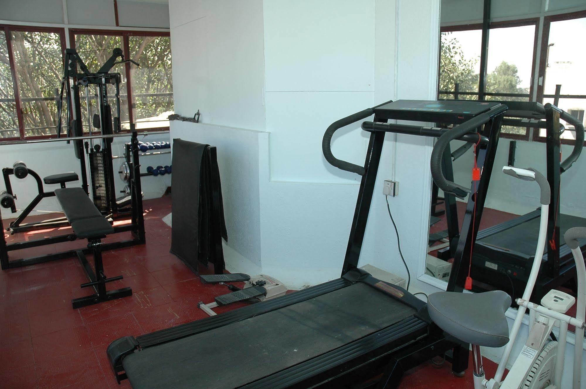 Istay Infantry Road Hotel