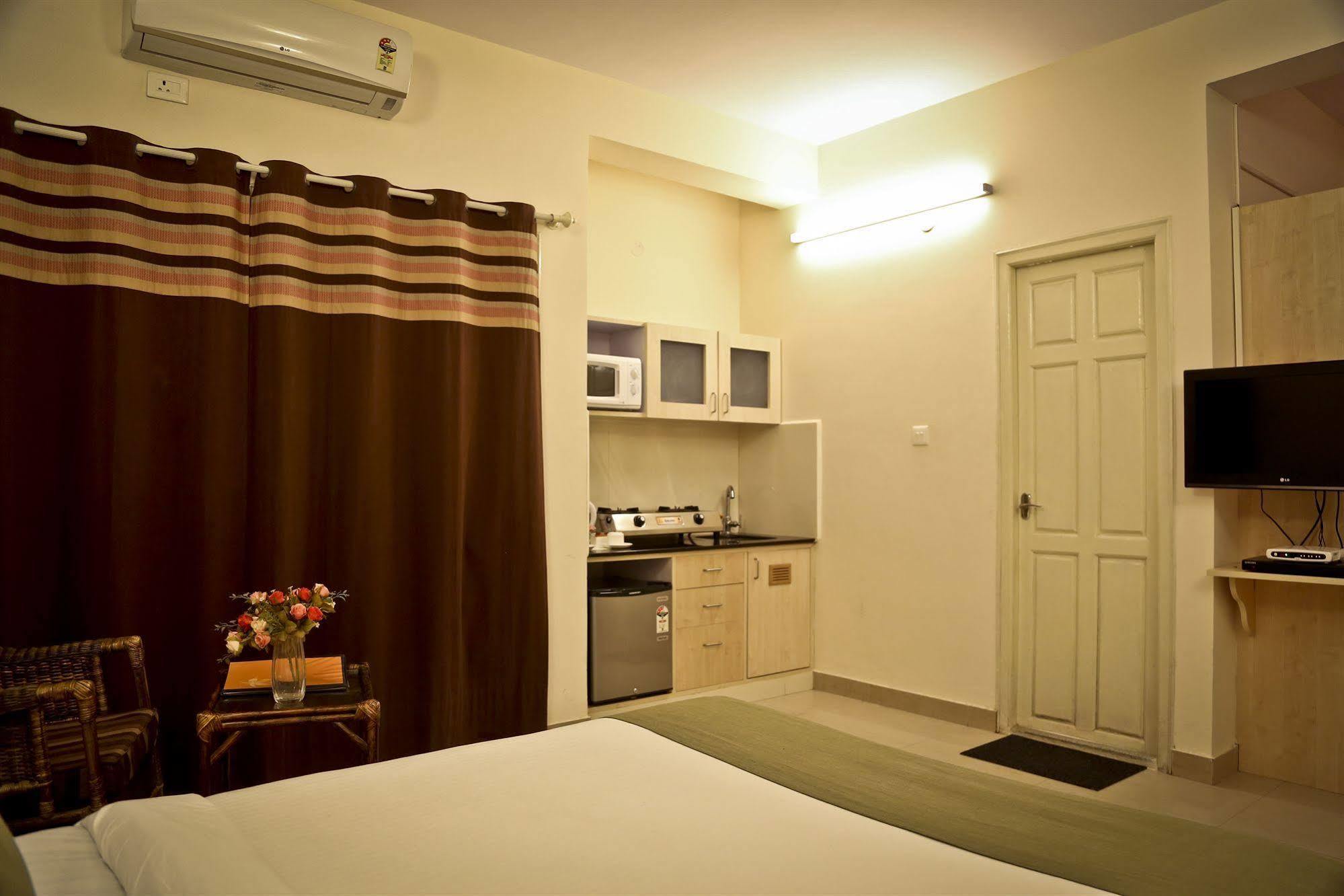 Maple Suites, Serviced Apartment