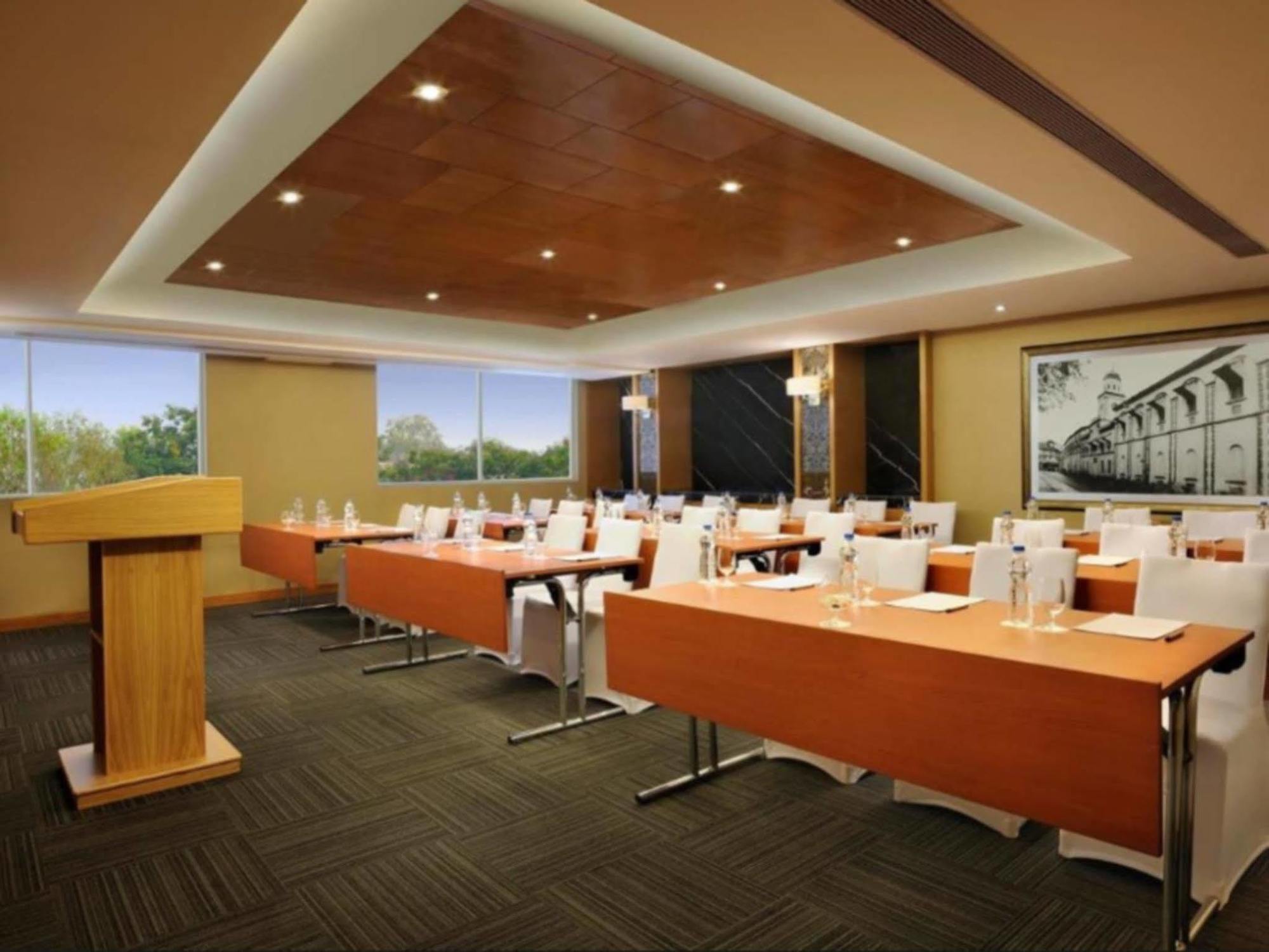 Doubletree By Hilton Outer Ring Road Hotel