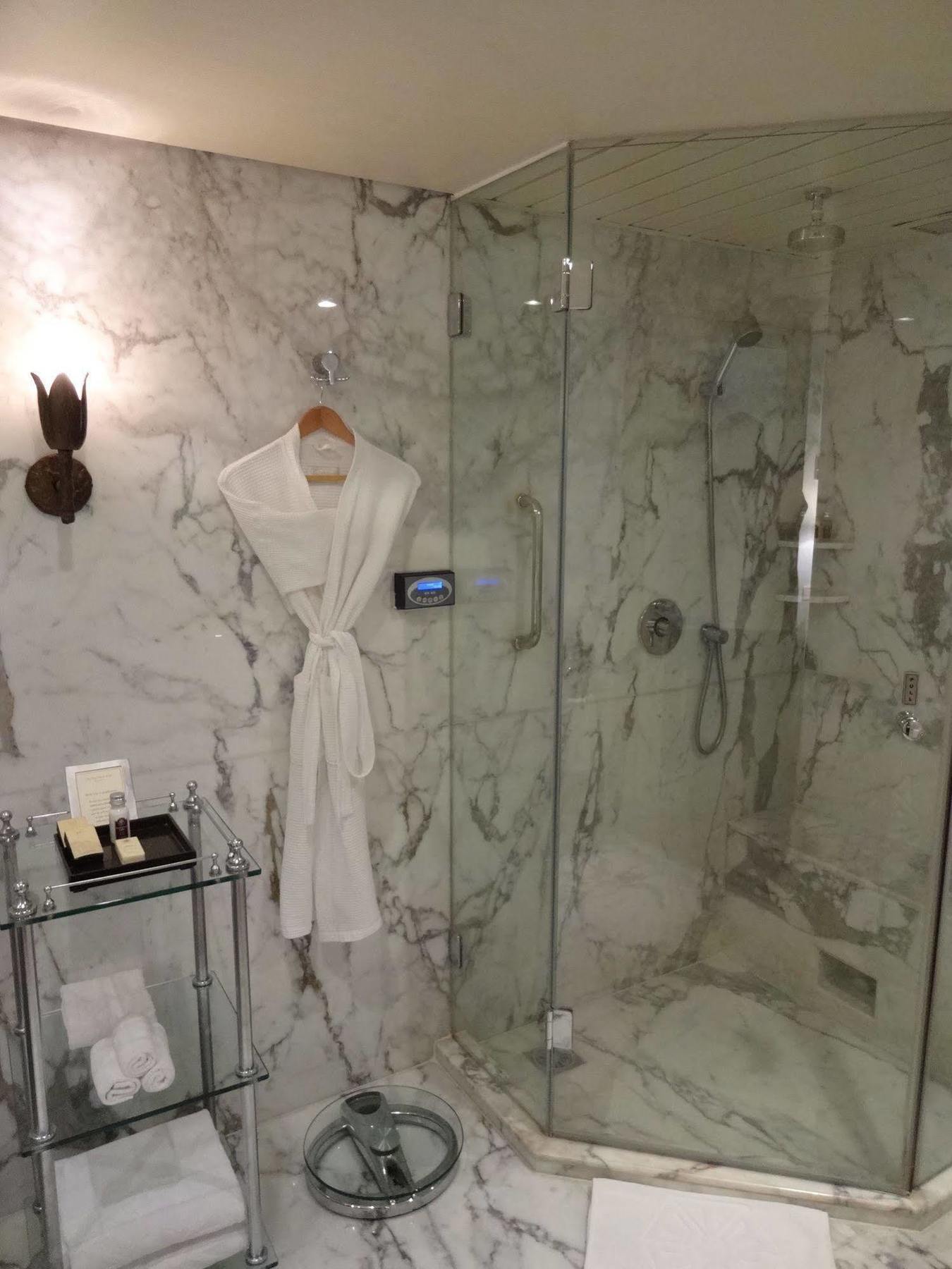 Resort Taj West End 5*
