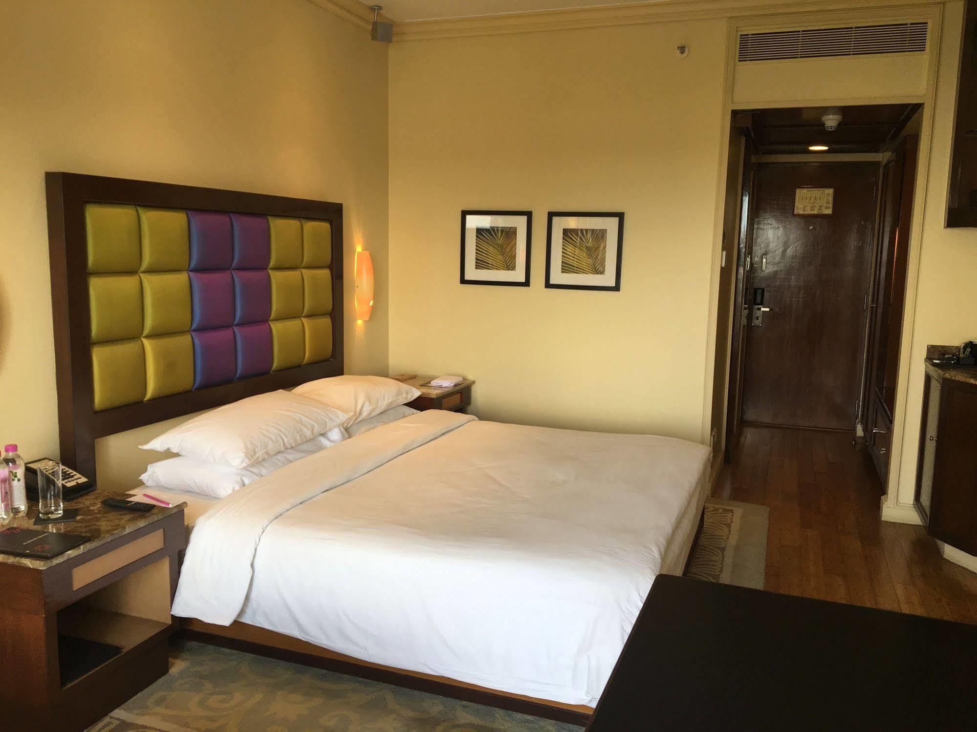 Taj Mg Road Hotel Bangalore