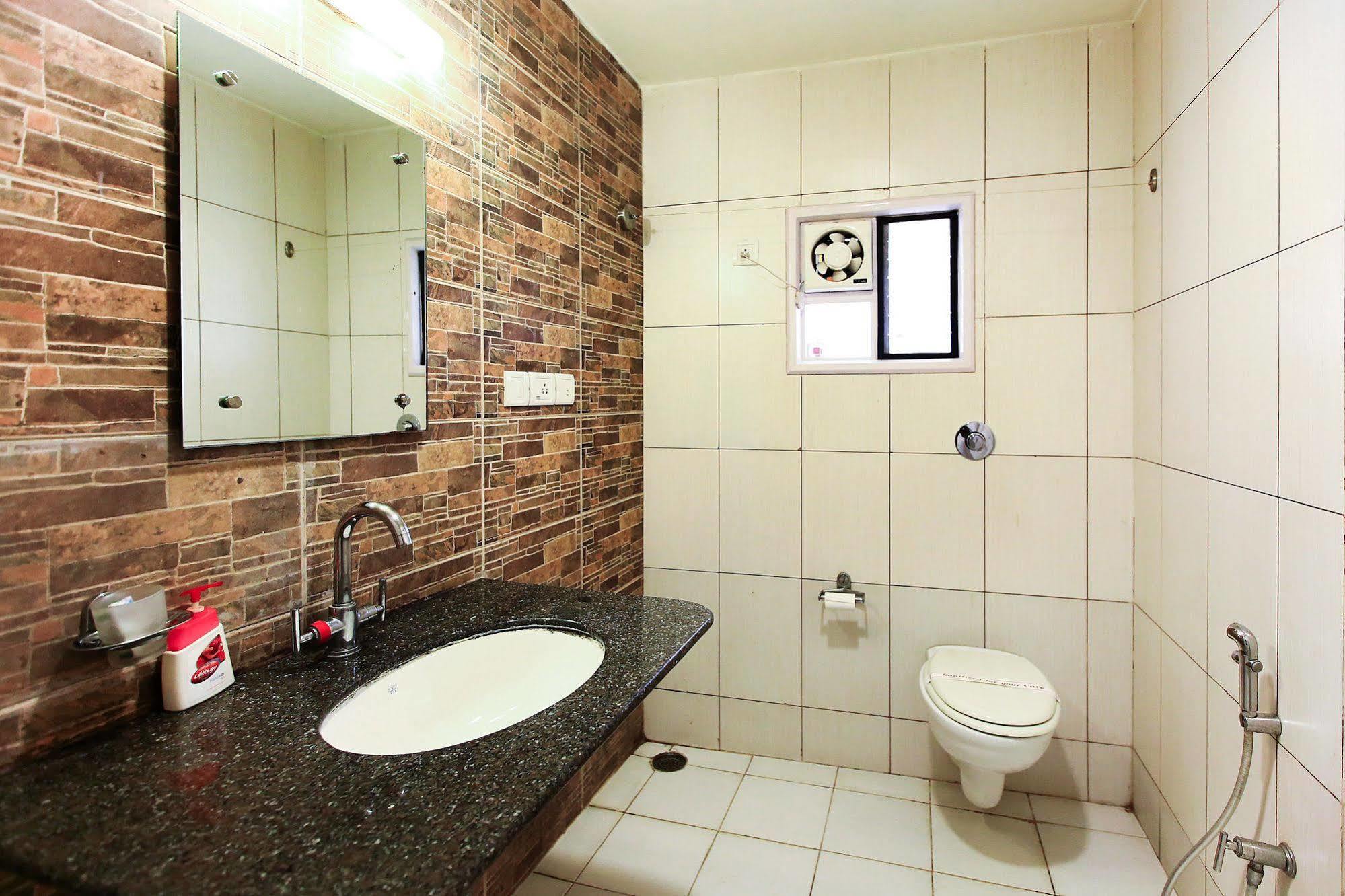 Treebo Trip Cynosure Suites 3*