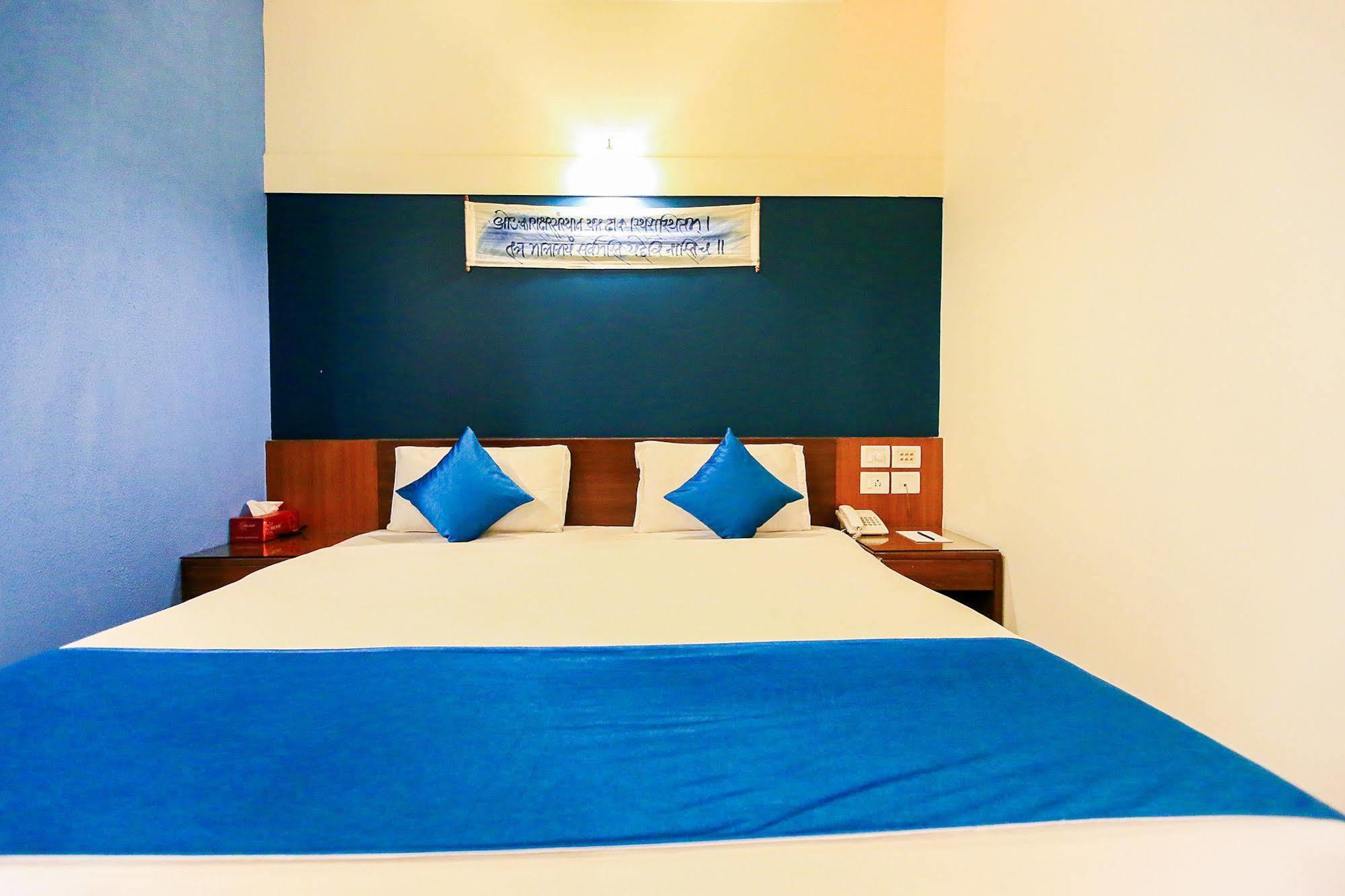 Treebo Trip Cynosure Suites 3*