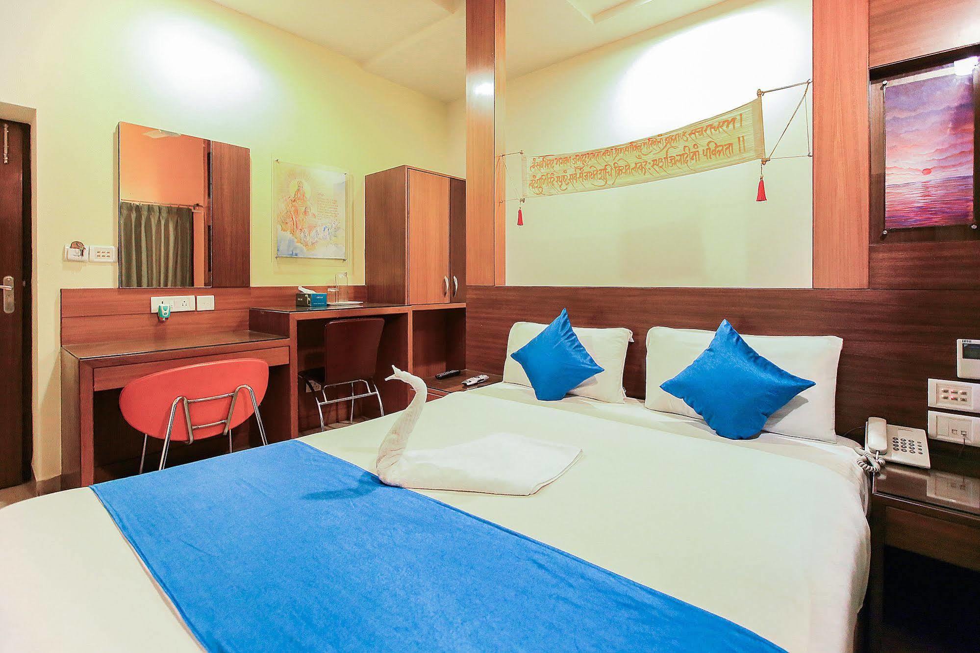 Treebo Trip Cynosure Suites Bed & Breakfast